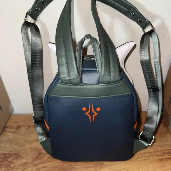 NEW! MUST GO: Loungefly Star Wars Ahsoka Mini Backpack - Picture 4 of 4